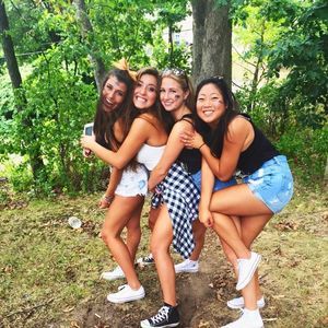 Meet your Posher, Colleen